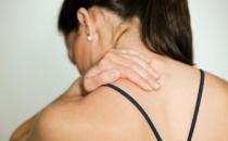 白領久坐缺動肩酸 怎緩解防惡性循環