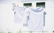 天氣潮濕衣服晾不干應(yīng)該怎么辦？