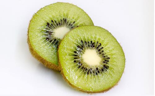 養(yǎng)生之道 木瓜奇異果美白功效強