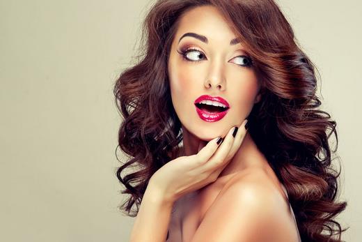 給秀發補水 讓頭發水水的