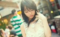 緩解女性乳房下垂絕妙招數