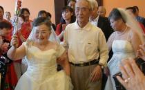 老人有權(quán)追求自己的幸福