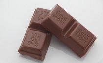 牛奶巧克力竟然是痛經的根源