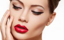 如何選購適合自己的唇線筆？