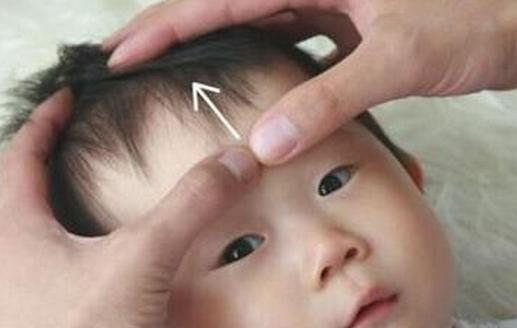 幫嬰兒做頭部按摩的好處