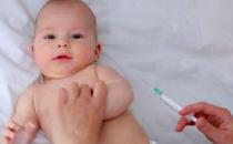 給寶寶打防疫針 家長勿陷誤區