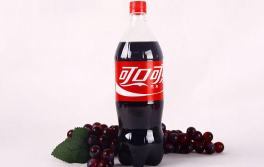 孕婦常喝可樂可導致胎死宮