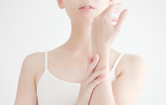 護手霜能擦臉嗎？護手霜過期了咋辦？