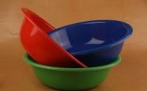 如何清洗塑料盆的污垢