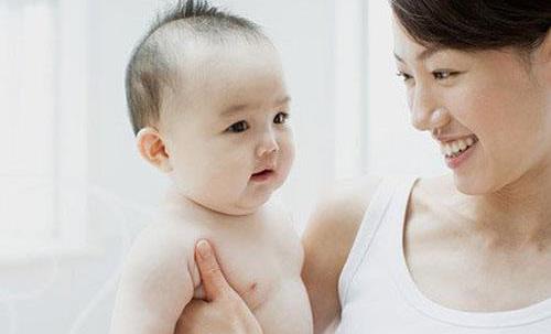 寶寶幾個(gè)月會(huì)爬才算正常