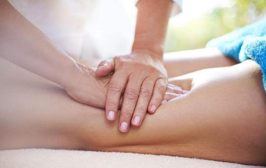 穴位按摩還能滋養(yǎng)雙唇?