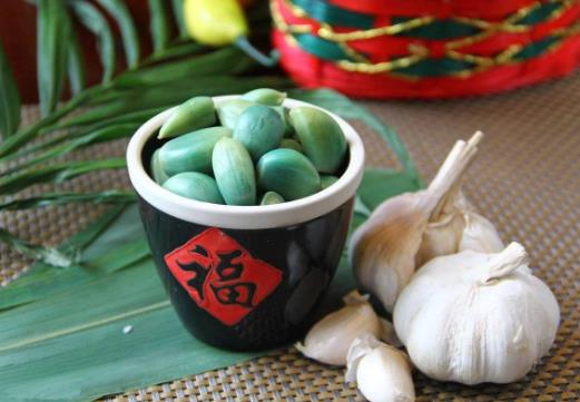 小孩小孩你別饞,過了臘八就是年 臘八節吃臘八粥