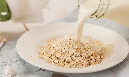 終于知道為什么都愛(ài)吃燕麥 原來(lái)燕麥好處這么多