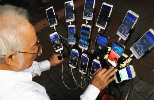 總玩手機脖子痛？手指痛？你可能是得了“手機病”