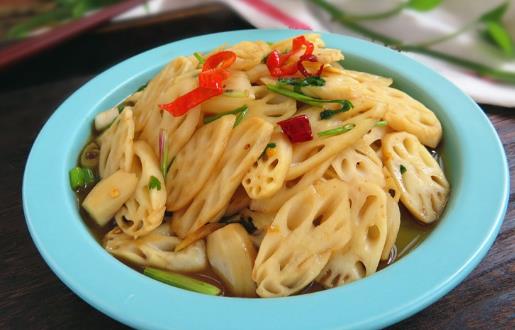 咳嗽多痰火氣大？常吃些蓮藕吧，專家：蓮藕的這四個功效你可以了解一下