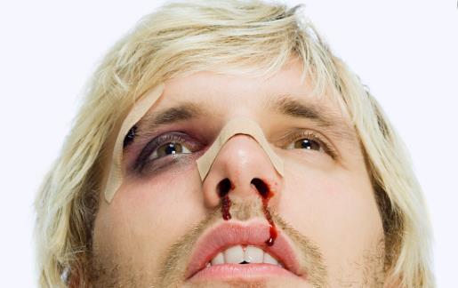 20個(gè)生活中的急救常識日常生活中,意外傷害很難避免,有時(shí)