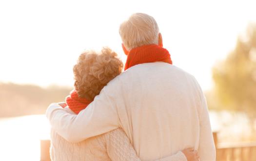 這六大因素是導致白發的根源