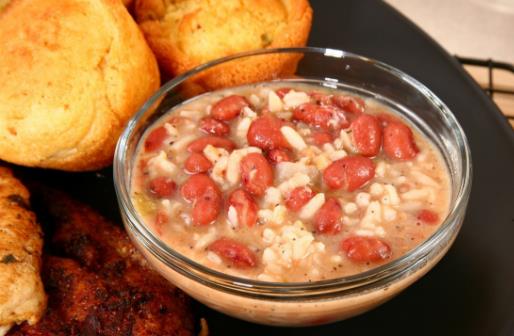 經(jīng)期經(jīng)常性頭疼可以用這7種辦法緩解