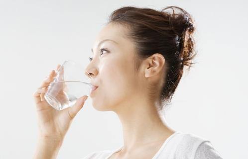 晨起一杯水別這么喝，風險太大...教你早晨喝水正確選擇