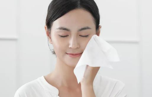 感冒雖然我們不能制服它 但還是有預(yù)防和緩解癥狀的辦法