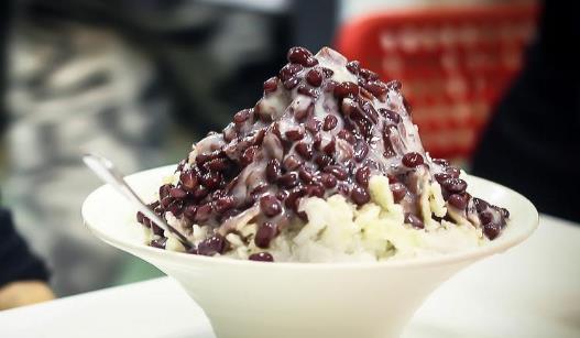 牛奶是富含營養價值的天然飲品 挑選牛奶的方法