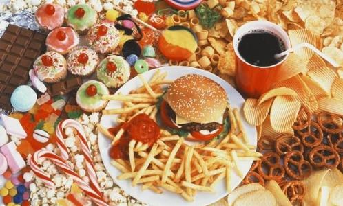 喝醋、喝紅酒、喝魚油能軟化血管?真正管用的其實是它