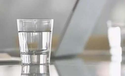 高血脂是現在高發的疾病之一,它本身屬于代謝類疾病,但