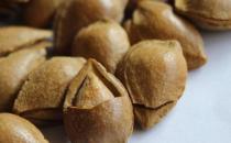 ?苦杏仁和甜杏仁的區別 食用過量對人體產生危害