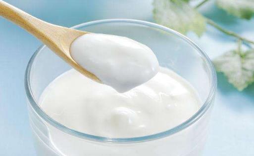 酸奶的營養(yǎng)密碼隱藏在外包裝的標簽上 挑選酸奶小妙招