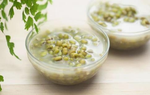 臉上反復長痘痘的6大原因