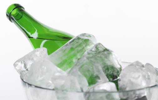 黑啤酒、黃啤酒,夏天應該喝哪種?不管好壞,喝酒別超過