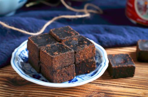 女人大姨媽拜訪，就該常喝紅糖水？可醫生卻說紅糖水最好別多喝？