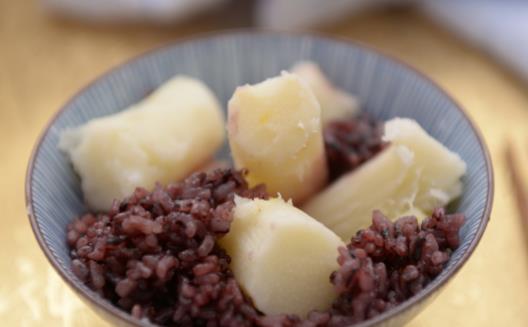 山藥是最為比較清補的食物 山藥的選購竅門