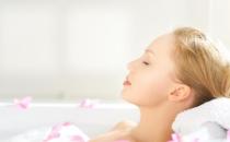 ?天天搓澡都能搓出泥 常搓澡不利皮膚健康