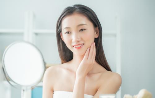 每天花5分鐘讓皮膚變白嫩的9大絕招