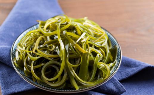 經常吸煙喝酒容易導致男人出現不育癥狀