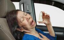 ?突發哮喘急救不能背 哮喘急救正確的做法分享