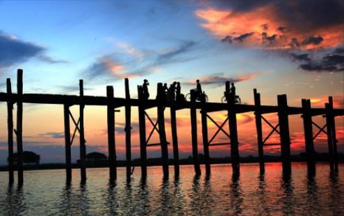 旅游出國去哪里?小眾獨特神圣小勐拉 讓你感受異域情