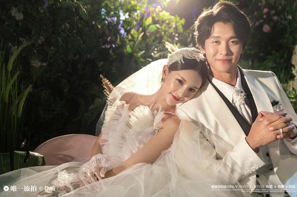 唯一旅拍告訴你：旅拍婚紗照中男士應該做些什么？