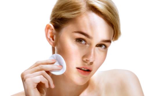 臉部的皮膚松弛顯老態(tài) 皮膚松弛是皮膚膠原蛋白流失的結果