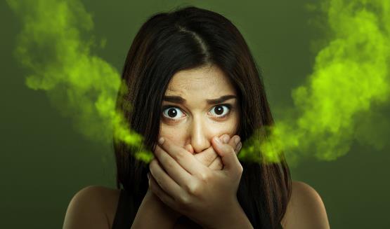 沒吃食物嘴里卻出現臭苦咸 嘴里有味道代表你的身體有問題