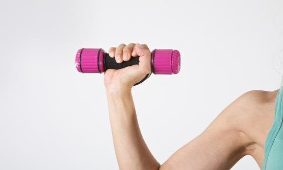 類風濕關節炎日常護理法 鍛煉常做關節拉伸運動