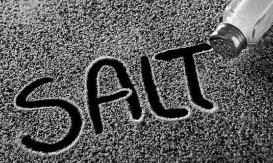 低鹽飲食是不是健康飲食習慣 炒菜時可適量放鹽但不要過度