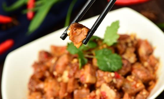 老年人養(yǎng)生飲食上要注意的三低 老年人10種正確飲食法