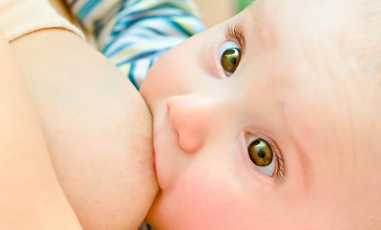 母乳喂養好處多多 產婦可預防缺鐵性貧血還有助于瘦身