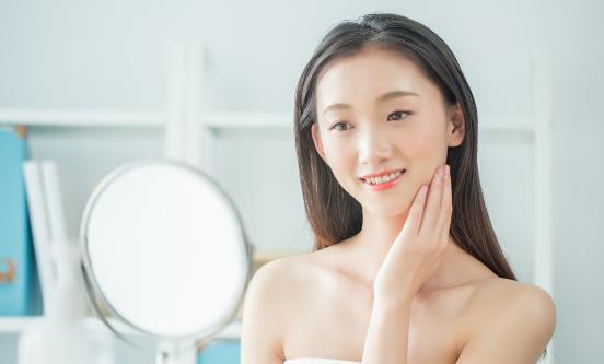 一道皺紋會影響女人的魅力 女人吃這些能幫助除皺