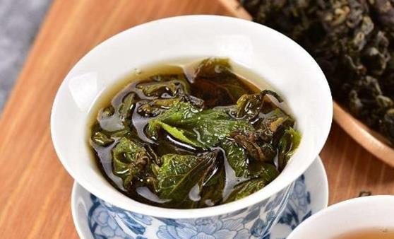 盤點茶葉渣的14大神奇妙用 茶葉渣能緩解皮膚曬傷