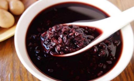 黑米粥有哪些功效與作用？黑米粥養胃嗎？怎么做養腎