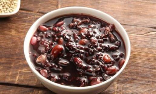 黑米粥有哪些功效與作用？黑米粥養胃嗎？怎么做養腎