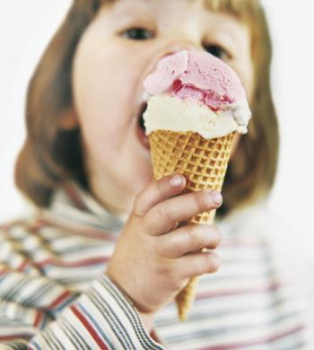 夏季吃冷飲容易導(dǎo)致什么病?千萬(wàn)不能喝冷飲的7類人